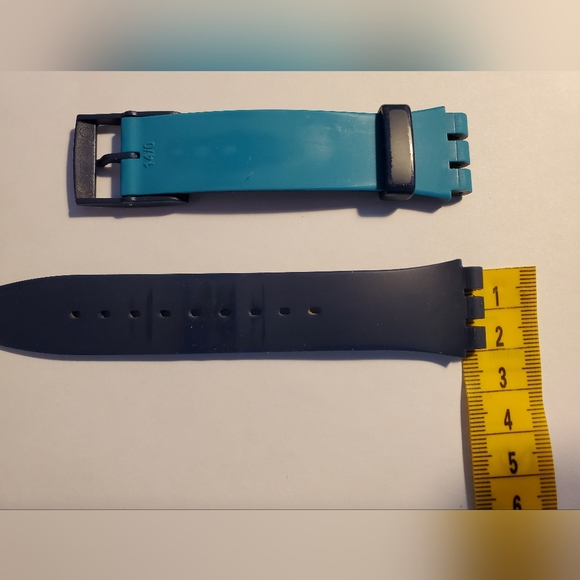 Swatch Watch Multiple Straps - Picture 2 of 2